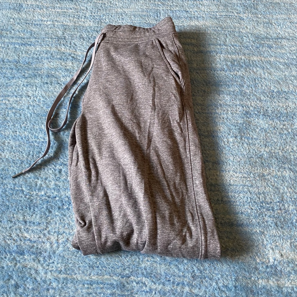 AE joggers